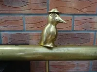 PENGUIN WITH HAT ON TILLER PIN